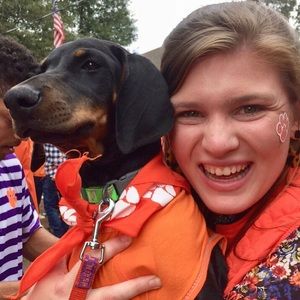 Meet your Posher, Caroline